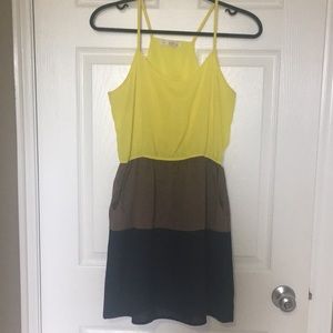 Tri colour dress with pockets
